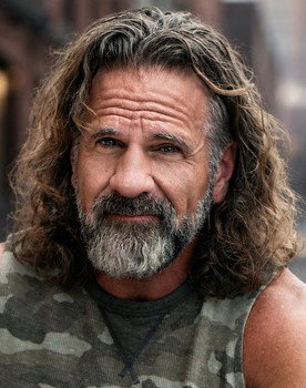 Mike Wolfe
