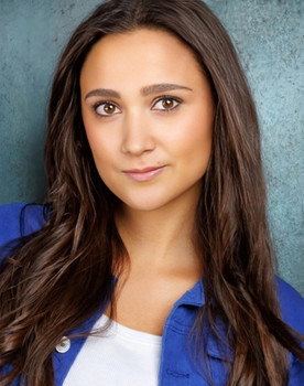 Logan Roe as Jenna (voice)