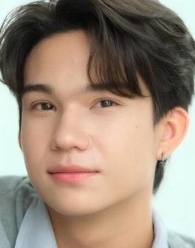 Chavid Pevec as Young Krit