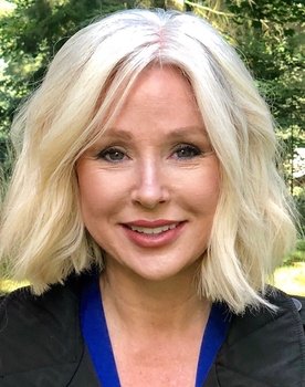 Molly Kendall as Elizabeth Kendall's Daughter