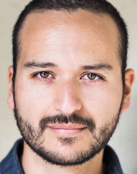 Juan Blasquez as Lawrence