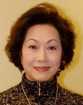 Pak Yan as Suzie