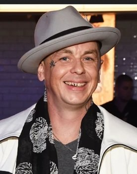 Sid Wilson as Self
