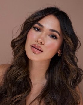 Katherine LaPrell as Self - Contestant