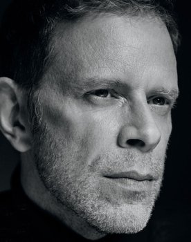 Jean-Nicolas Verreault as Le Survenant