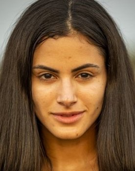 Letícia Salles as Érika