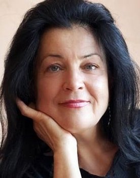Tatyana Daskovskaya as She-Goat (voice)