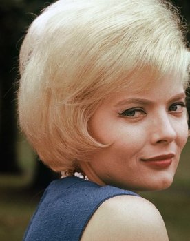 Corinne Marchand as Jacqueline