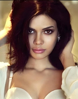 Sara Loren
