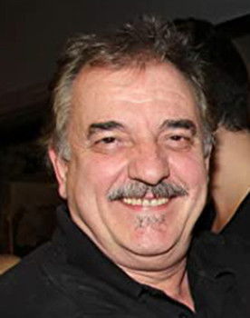 Michalis Mitrousis as manolis