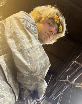 Lui Matos as William Miller