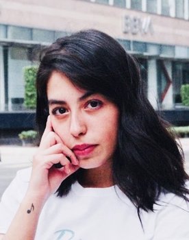 Diana Rúa as Perla Hierro