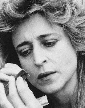 Sandra Ferreira as Katrien Vosloo