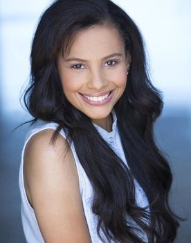 Jalitza Delgado as Mayra Alicea