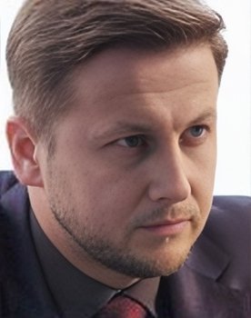 Vasiliy Bocharov as sovetskiy soldat
