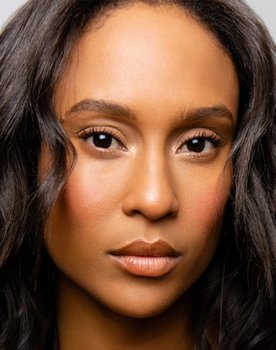 Shah G. Onwuka as Analyst #1