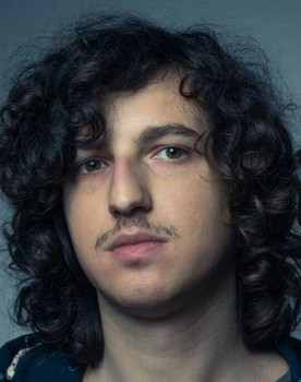 Facundo Castelli as Obrero 2