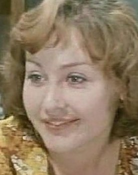 Tatyana Rulla as Varya