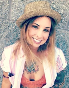 Taylor Martin as Joanna Scott