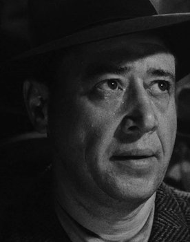 Anthony Ross as Police Insp. Umberto Spezia
