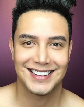 Paolo Ballesteros as Anton