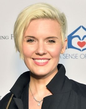 Maggie Grace Photo