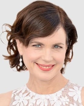 Elizabeth McGovern as Carolyn