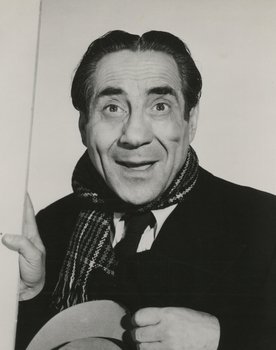 Joseph Buloff as Peter Danilo