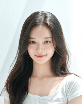 최다은 as Seo ha