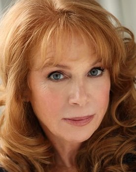 Amy Van Nostrand as Linda Smith