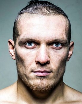 Oleksandr Usyk as Self
