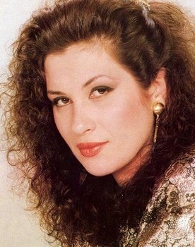 Elena Strati