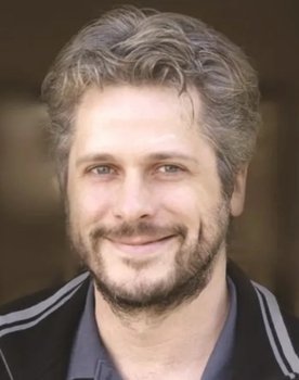 Dan Green as Hudson Horstachio (voice)