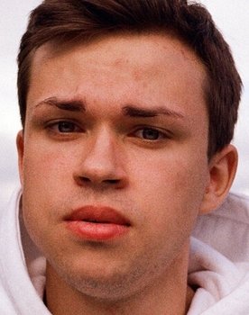 Dima Barch as Policeman 2