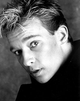 Thomas Nock as Helmut