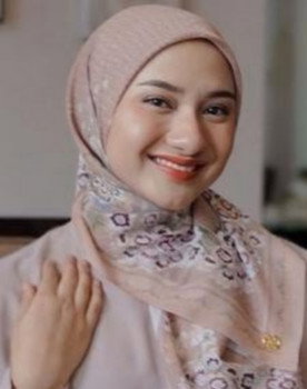Nadzira Shafa