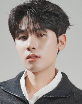 Ahn Kang-ju as Chae Seong-hoon