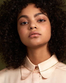 Jessie Ilgenstein as Lia