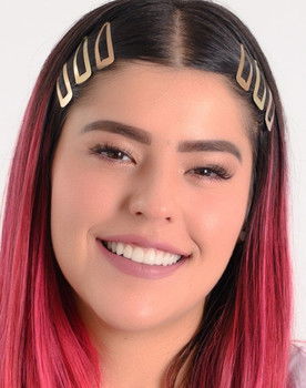 Lesslie Polinesia as Self