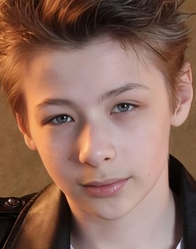 Yan Alabushev as Young Vasya Osipov