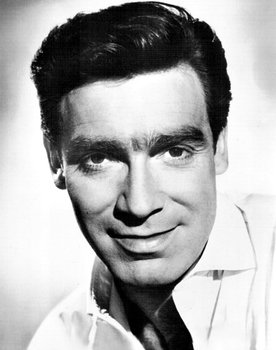 Jürgen Goslar as Graf de Pange