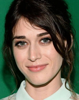 Lizzy Caplan