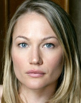 Sarah Wynter