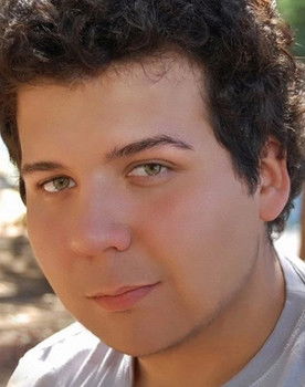 Andrés 'Laura Bell' Saez