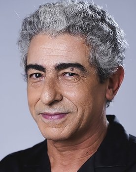 Claudio Jaborandy as Seu Zé