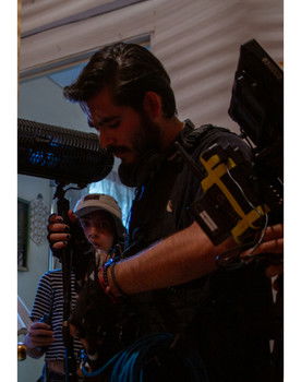 Mariano Michaus as Pelos