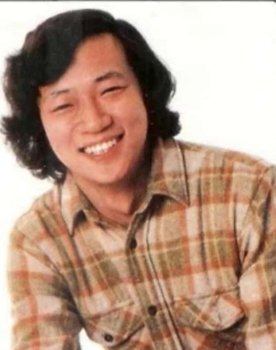Kaneto Shiozawa as Handler