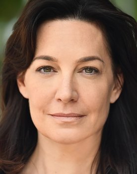 Diana Henry as Karen Yount