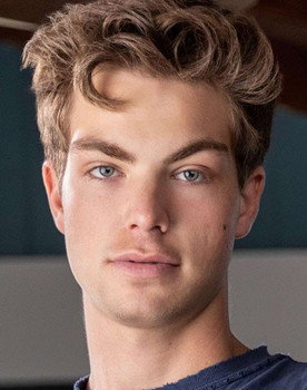 Oliver Carter