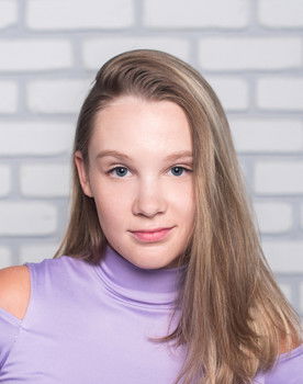 Iva Kruntorádová as Monika